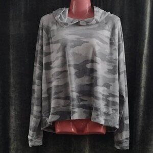 New- XXL Camo Long Sleeve Cropped Hoodie Sweatshirt